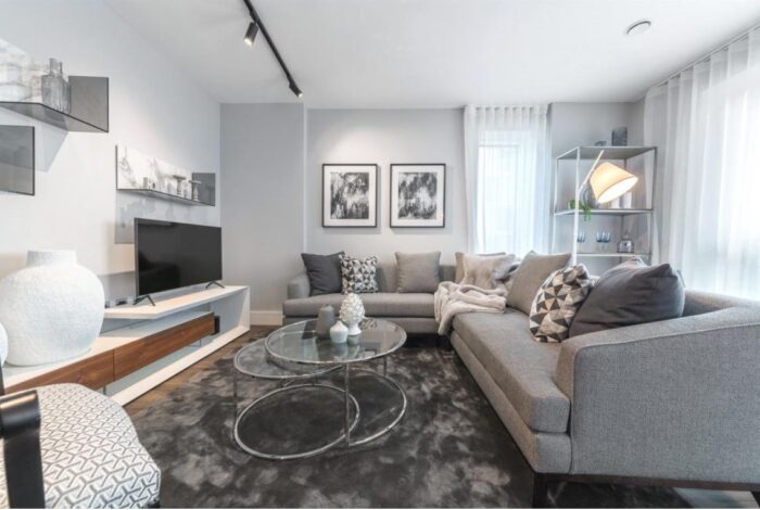 One West Point, Portal Way W3